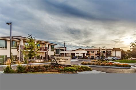 Independent Living, Assisted Living, & Memory Care in Castle Pines.